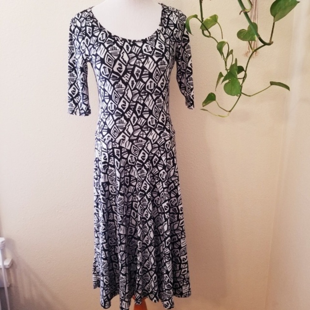 LulaRoe Nicole Dress, Small